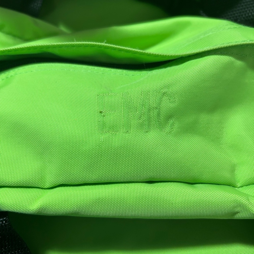 L.L. Bean weekender Lime and Black Duffel Bag - Picture 6 of 10